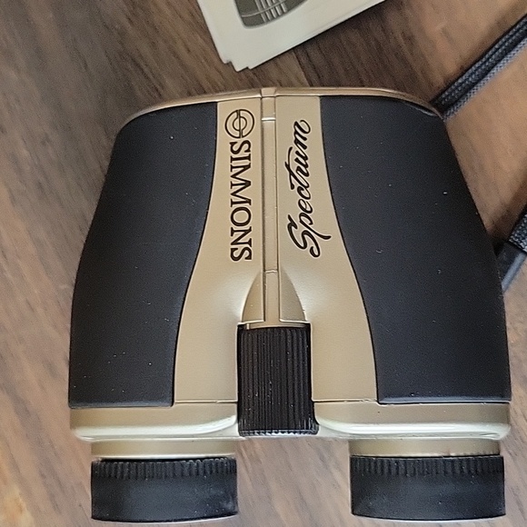 Simmons Spectrum Compact Binoculars with Case Model 99730 - Picture 2 of 8